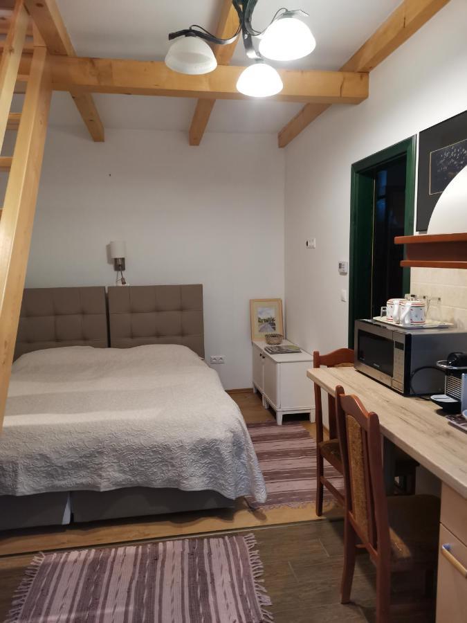 Novak Porta Vendeghaz-Tab, Zala Apartment Ngoại thất bức ảnh