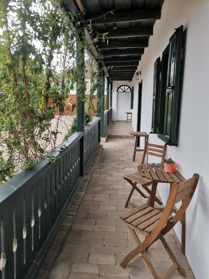 Novak Porta Vendeghaz-Tab, Zala Apartment Ngoại thất bức ảnh